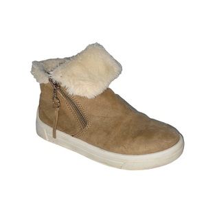 Steve Madden Faux Fur Lined Sneaker Boots Girls’ Size 13